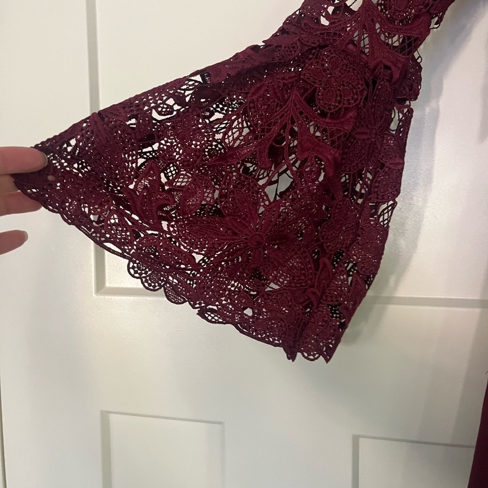 Laundry By Shelli Segal Red Sheath Dress with Bell Sleeves - Picture 3 of 9